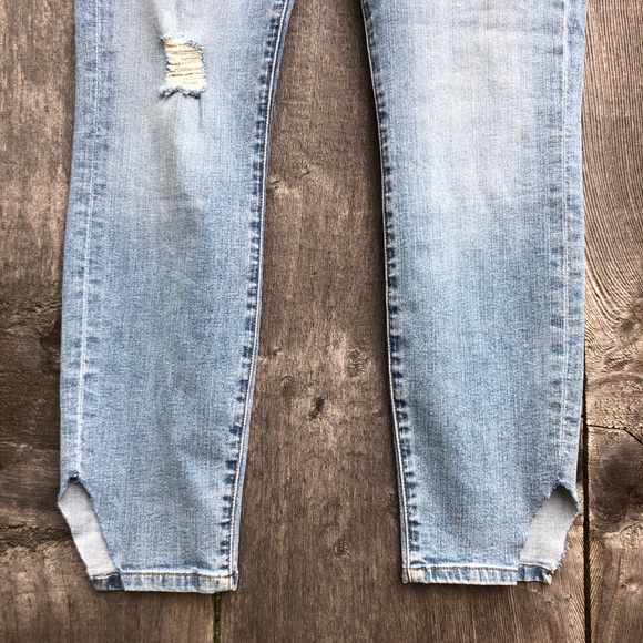 ✨Good American Good Waist distressed skinny jeans✨ - Picture 3 of 7